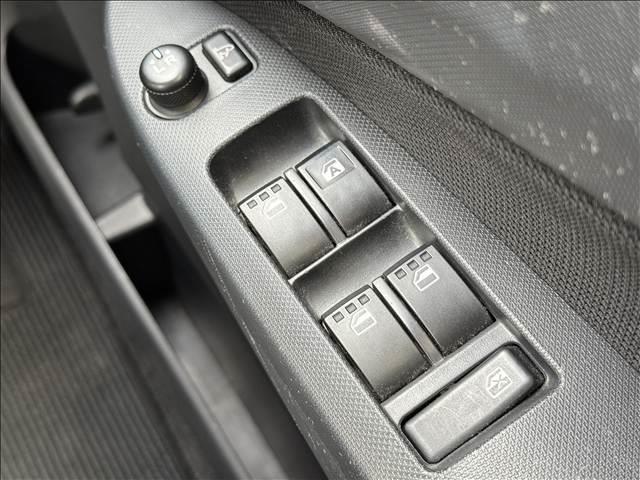 ムーヴ L VS フルセグナビ BT CD/DVD ドラレコ Pスタ Iストップ LEDヘッドライト マット バイザー ヘッドライトレベライザー UVカットガラス Pガラス ISOFIX SRSエアバック 電格ミラー(29枚目)