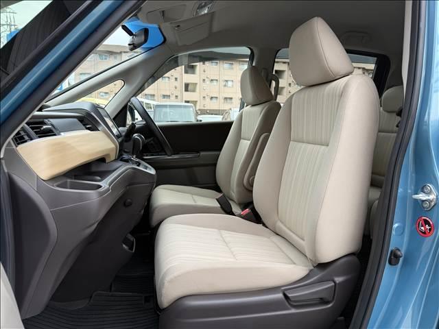 フリード G・ホンダセンシング 9インチフルセグナビ 両電スラ ホンダセンシング Bモニター スマートキー Pスタート ETC BT DVD再生 クルコン ステリモ LEDヘッドライト Aライト Iストップ マット バイザー(25枚目)