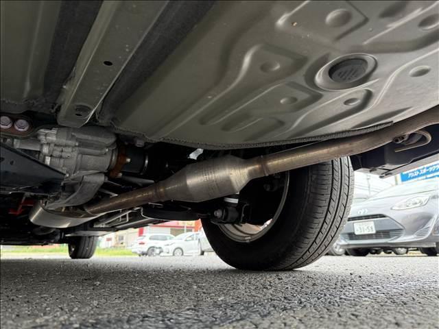 ヴォクシー ハイブリッドS-Z 両電スラ 10インチフルセグナビ 13インチフリップダウンモニター セーフティセンス トヨタチームメイト BSM 快適パッケージ Aステップ 全方位モニター Cセンサー ETC 追従クルコン シートH(48枚目)