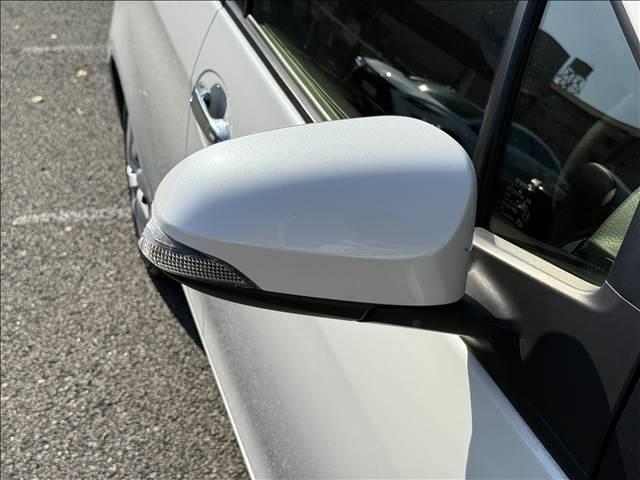 ヴィッツ Ｆ　セーフティーエディションＩＩ　地デジナビ　セーフティセンス　スマートキー　Ｐスタート　ＥＴＣ　ドラレコ　ＢＴ　Ａハイビーム　車線逸脱警報　マット　バイザー　Ｐガラス　ＵＶカット　ＩＳＯＦＩＸ　電格ミラー　横滑り防止　シートリフター（31枚目）