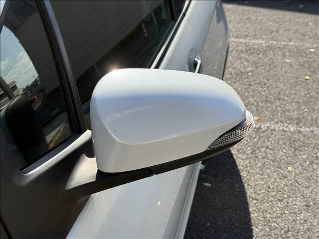 ヴィッツ Ｆ　セーフティーエディションＩＩ　地デジナビ　セーフティセンス　スマートキー　Ｐスタート　ＥＴＣ　ドラレコ　ＢＴ　Ａハイビーム　車線逸脱警報　マット　バイザー　Ｐガラス　ＵＶカット　ＩＳＯＦＩＸ　電格ミラー　横滑り防止　シートリフター（34枚目）