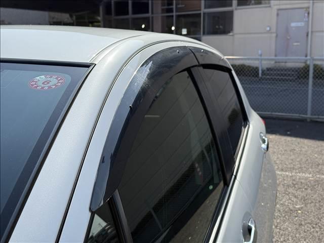 ヴィッツ Ｆ　セーフティーエディションＩＩ　地デジナビ　セーフティセンス　スマートキー　Ｐスタート　ＥＴＣ　ドラレコ　ＢＴ　Ａハイビーム　車線逸脱警報　マット　バイザー　Ｐガラス　ＵＶカット　ＩＳＯＦＩＸ　電格ミラー　横滑り防止　シートリフター（35枚目）