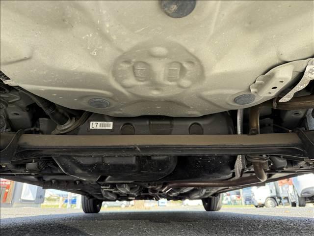 ヴィッツ Ｆ　セーフティーエディションＩＩ　地デジナビ　セーフティセンス　スマートキー　Ｐスタート　ＥＴＣ　ドラレコ　ＢＴ　Ａハイビーム　車線逸脱警報　マット　バイザー　Ｐガラス　ＵＶカット　ＩＳＯＦＩＸ　電格ミラー　横滑り防止　シートリフター（46枚目）