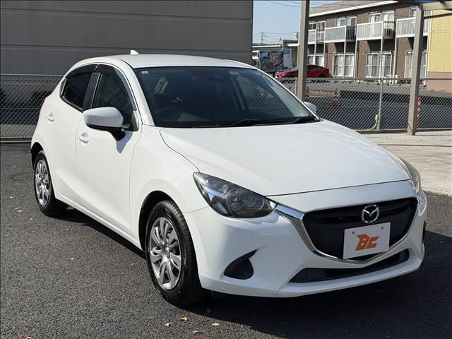 デミオ 15S ナビ Bモニター スマートシティブレーキ スマートキー Pスタート ETC BT Aライト Aハイビーム Cセンサー カーテン/サイドSRS ステリモ i-stop 横滑り防止 車線逸脱警報 マット(5枚目)