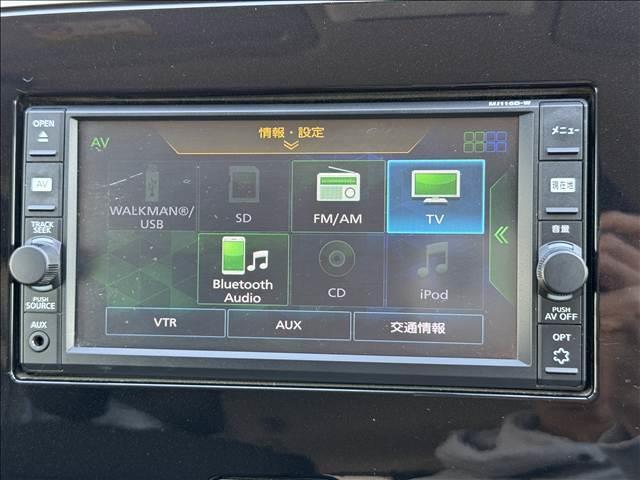 セレナ G 両電スラ フルセグナビ エマブレ アラビュー クルコン Cセンサー インテリキー Pスタ ステリモ BT LED フォグ Aライト ETC Pアシスト シートバックテーブル ロールサンシェード(3枚目)