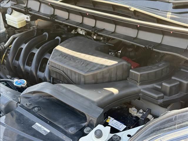 セレナ G 両電スラ フルセグナビ エマブレ アラビュー クルコン Cセンサー インテリキー Pスタ ステリモ BT LED フォグ Aライト ETC Pアシスト シートバックテーブル ロールサンシェード(20枚目)