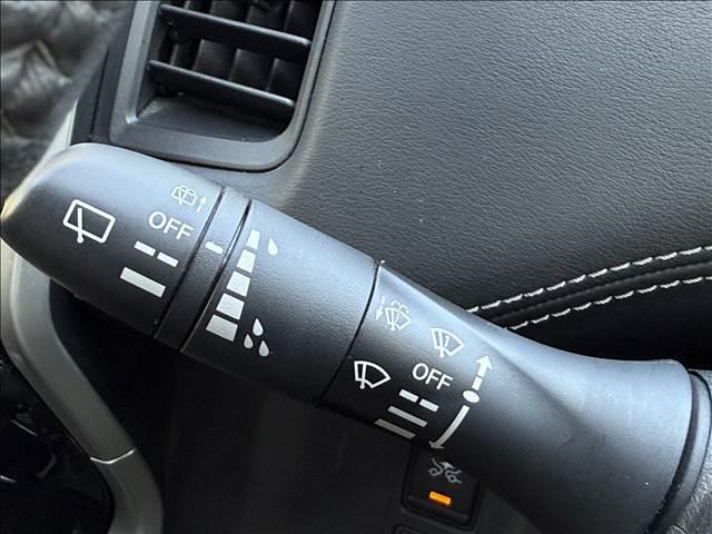 セレナ G 両電スラ フルセグナビ エマブレ アラビュー クルコン Cセンサー インテリキー Pスタ ステリモ BT LED フォグ Aライト ETC Pアシスト シートバックテーブル ロールサンシェード(28枚目)