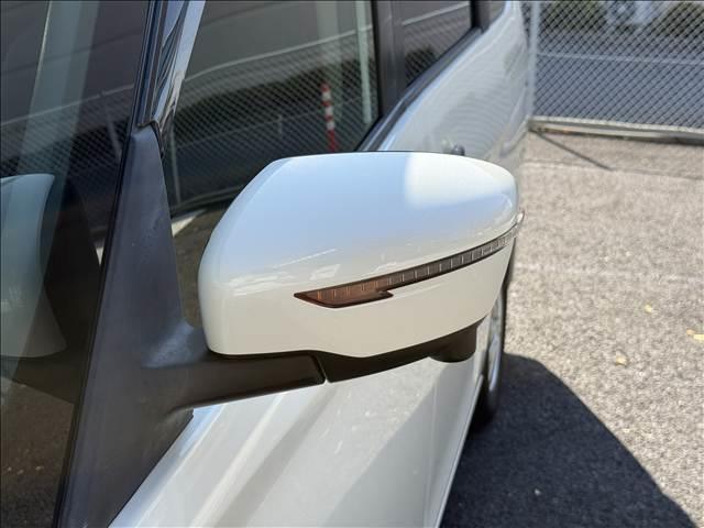 セレナ G 両電スラ フルセグナビ エマブレ アラビュー クルコン Cセンサー インテリキー Pスタ ステリモ BT LED フォグ Aライト ETC Pアシスト シートバックテーブル ロールサンシェード(34枚目)