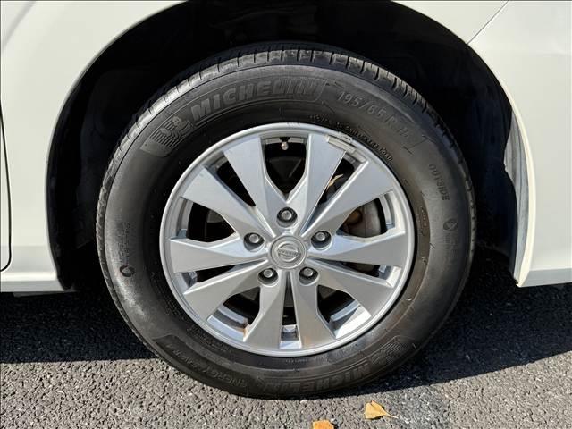 セレナ G 両電スラ フルセグナビ エマブレ アラビュー クルコン Cセンサー インテリキー Pスタ ステリモ BT LED フォグ Aライト ETC Pアシスト シートバックテーブル ロールサンシェード(40枚目)