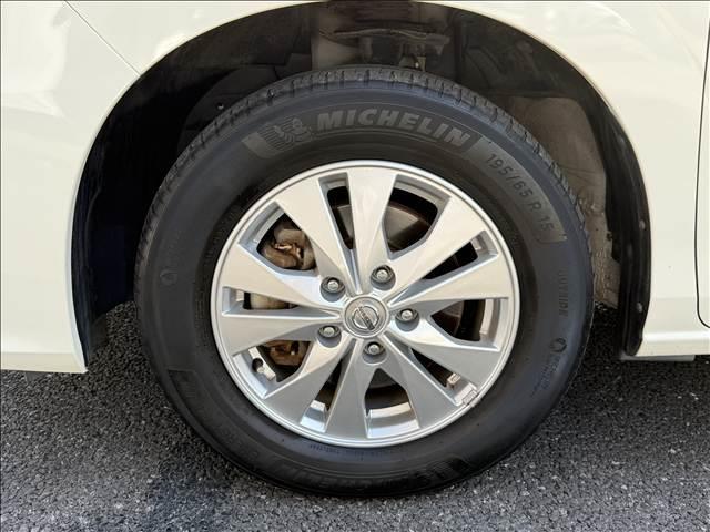 セレナ G 両電スラ フルセグナビ エマブレ アラビュー クルコン Cセンサー インテリキー Pスタ ステリモ BT LED フォグ Aライト ETC Pアシスト シートバックテーブル ロールサンシェード(42枚目)