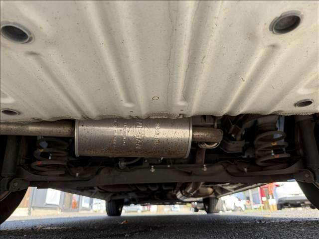 セレナ G 両電スラ フルセグナビ エマブレ アラビュー クルコン Cセンサー インテリキー Pスタ ステリモ BT LED フォグ Aライト ETC Pアシスト シートバックテーブル ロールサンシェード(46枚目)