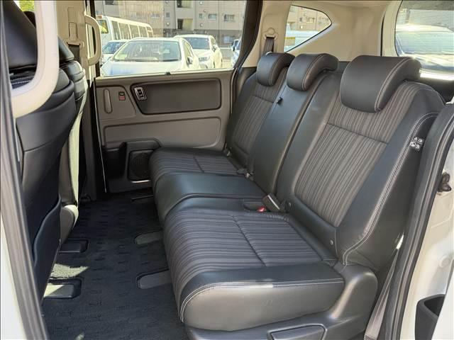 フリード＋ハイブリッド ハイブリッドＥＸ　フルセグナビ　ホンダセンシング　Ｂカメ　ＥＴＣ　クルコン　Ｐスタ　スマートキー　ＥＳＣ　シートヒーター　ハーフレザーシート　シートリフター　ＬＥＤヘッドライト　フォグ　Ａライト　電格ミラー　Ｐガラス（10枚目）