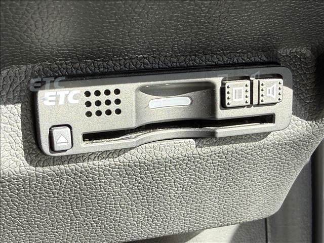 フリード＋ハイブリッド ハイブリッドＥＸ　フルセグナビ　ホンダセンシング　Ｂカメ　ＥＴＣ　クルコン　Ｐスタ　スマートキー　ＥＳＣ　シートヒーター　ハーフレザーシート　シートリフター　ＬＥＤヘッドライト　フォグ　Ａライト　電格ミラー　Ｐガラス（14枚目）