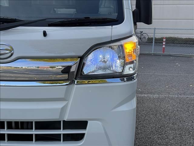 ハイゼットトラック スタンダード　三方開　ラジオ　ＬＥＤヘッドライト　リアウィンドウサンシェード　荷台ゴムマット　フロントバイザー　ヘッドライトレベライザー　ＡＣソケット　ゴムマット　バイザー　サンバイザー　ＳＲＳエアバッグ　パワステ（33枚目）