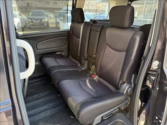 セレナ ハイウェイスター　Ｖセレクション　両電スラ　フルセグナビ　フリップダウンモニター　インテリキー　Ｐスタート　クルコン　ＢＴ　ＤＶＤ再生　ＥＴＣ　横滑り防止　ロールサンシェード　シートバックテーブル　Ｐガラス　ＵＶカット　ＩＳＯＦＩＸ（10枚目）