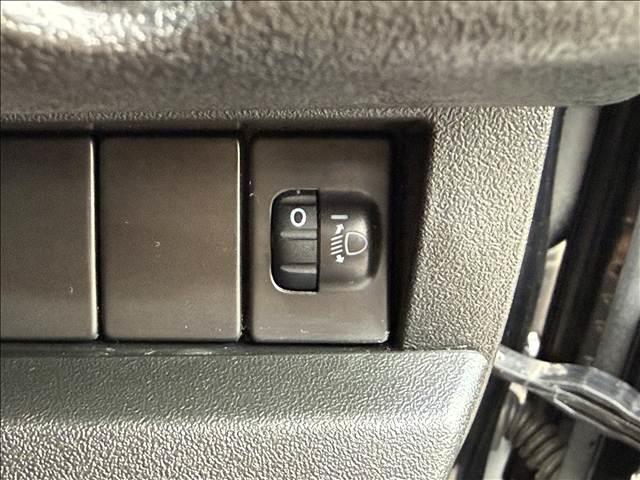 ジムニー ＸＬ　フルセグナビ　パートタイム４ＷＤ　スマートキー　Ｐスタ　シートヒーター　ＢＴ　ＤＶＤ再生　カーテン／サイドＳＲＳ　フォグ　ＥＴＣ　レベライザー　横滑り防止　ヒーテッドミラー　ヒルディセントコントロール（16枚目）