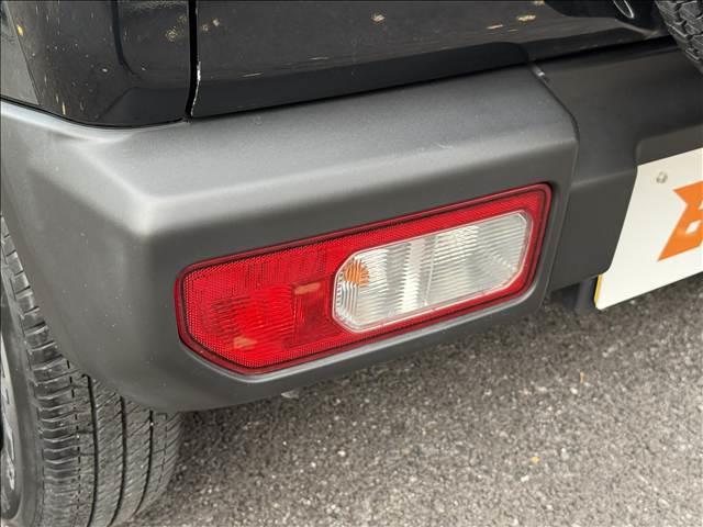 ジムニー ＸＬ　フルセグナビ　パートタイム４ＷＤ　スマートキー　Ｐスタ　シートヒーター　ＢＴ　ＤＶＤ再生　カーテン／サイドＳＲＳ　フォグ　ＥＴＣ　レベライザー　横滑り防止　ヒーテッドミラー　ヒルディセントコントロール（36枚目）