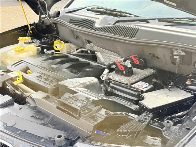 ジープ・コンパス スポーツ　４ＷＤ　フルセグナビ　Ｂカメ　ＢＴ　クルコン　ＥＳＣ　キーレス　ＥＴＣ　サイドカメラ　シートリフター　ＳＲＳエアバッグ　ステリモ　マット　バイザー　ヘッドライトレベライザー　ＤＶＤ再生　電格ミラー（20枚目）