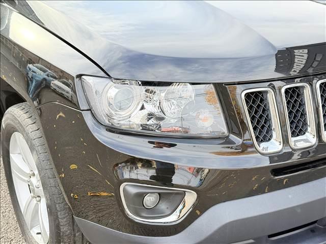 ジープ・コンパス スポーツ　４ＷＤ　フルセグナビ　Ｂカメ　ＢＴ　クルコン　ＥＳＣ　キーレス　ＥＴＣ　サイドカメラ　シートリフター　ＳＲＳエアバッグ　ステリモ　マット　バイザー　ヘッドライトレベライザー　ＤＶＤ再生　電格ミラー（32枚目）