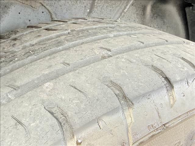 ジープ・コンパス スポーツ　４ＷＤ　フルセグナビ　Ｂカメ　ＢＴ　クルコン　ＥＳＣ　キーレス　ＥＴＣ　サイドカメラ　シートリフター　ＳＲＳエアバッグ　ステリモ　マット　バイザー　ヘッドライトレベライザー　ＤＶＤ再生　電格ミラー（39枚目）