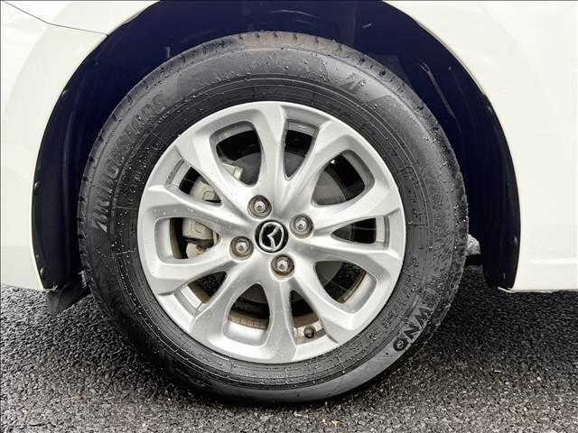 デミオ ＸＤ　スマートシティブレーキ　ＢＳＭ　Ｃセンサー　車線逸脱警報　スマートキー　Ｐスタート　ＢＴ　ラジオ　ステリモ　Ａライト　ｉ－ｓｔｏｐ　レベライザー　横滑り防止　サイド／カーテンＳＲＳ　Ｐガラス（42枚目）