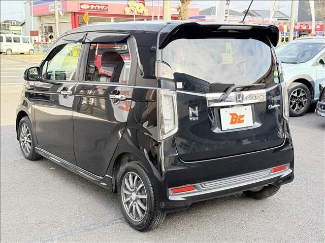 Ｎ－ＷＧＮカスタム Ｇ・ターボパッケージＳＳクールパッケージ　フルセグナビ　Ｂモニター　スマートキー　Ｐスタート　キセノン　フォグ　Ａライト　クルコン　ステリモ　ハーフレザー　ベンチシート　ＢＴ　ＤＶＤ再生　ＡＳリトラミラー　横滑り防止　マット　バイザー（8枚目）