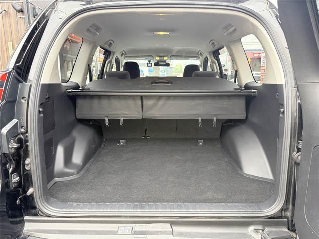 �K���X�R�[�e�B���O�Ȃǂ��s���Ă���܂��B�v���̋Ǝ҂ɂ��A�{�H�ł��̂ł����S���Ă����݂��������B