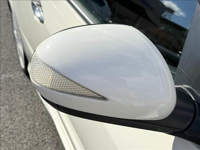 シビック タイプＲ　ユーロ　ＣＤ／ラジオ　キーレスキー　Ｐスタ　ステリモ　ＥＴＣ　ヒーテッドミラー　Ｃセンサー　シートリフター　チルトステア　シガーソケット　電格ミラー　セキュリティアラーム　革巻きステア　マット　キセノン（32枚目）