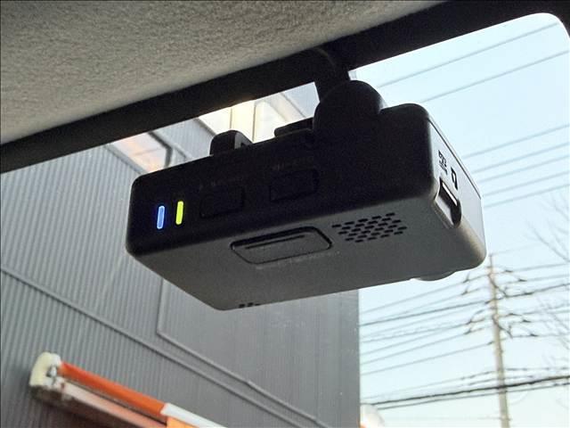 ジムニー ＸＣ　フルセグナビ　ＤＳＢＳ　Ｂモニター　スマートキー　Ｐスタート　ＥＴＣ　ドラレコ　クルコン　ステリモ　ＢＴ　ＤＶＤ再生　ＬＥＤヘッドライト　フォグ　Ａライト　Ａハイビーム　サイド／カーテンＳＲＳ　マット（14枚目）