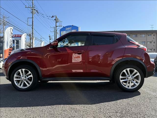 ジューク １５ＲＸ　フルセグナビ　アラウンドビューモニター　ＢＴ　ＤＶＤ再生　スマートキー　Ｐスタ　ＨＩＤライト　Ａライト　フォグ　Ａスト　ＥＴＣ　ドラレコ　アームレスト　電格ミラー　横滑り防り　カーテンサイドエアバ（6枚目）