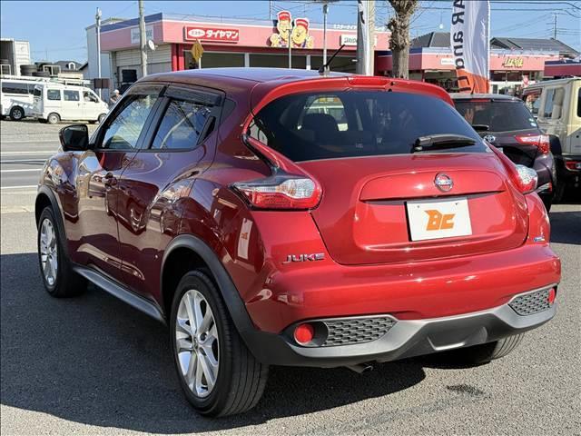 ジューク １５ＲＸ　フルセグナビ　アラウンドビューモニター　ＢＴ　ＤＶＤ再生　スマートキー　Ｐスタ　ＨＩＤライト　Ａライト　フォグ　Ａスト　ＥＴＣ　ドラレコ　アームレスト　電格ミラー　横滑り防り　カーテンサイドエアバ（8枚目）