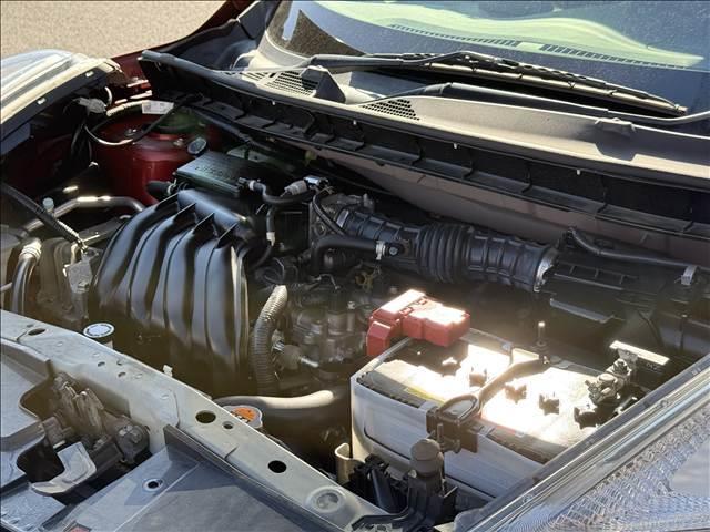 ジューク １５ＲＸ　フルセグナビ　アラウンドビューモニター　ＢＴ　ＤＶＤ再生　スマートキー　Ｐスタ　ＨＩＤライト　Ａライト　フォグ　Ａスト　ＥＴＣ　ドラレコ　アームレスト　電格ミラー　横滑り防り　カーテンサイドエアバ（20枚目）