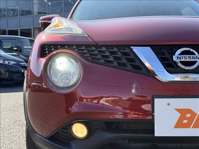 ジューク １５ＲＸ　フルセグナビ　アラウンドビューモニター　ＢＴ　ＤＶＤ再生　スマートキー　Ｐスタ　ＨＩＤライト　Ａライト　フォグ　Ａスト　ＥＴＣ　ドラレコ　アームレスト　電格ミラー　横滑り防り　カーテンサイドエアバ（32枚目）