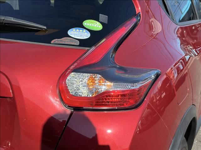 ジューク １５ＲＸ　フルセグナビ　アラウンドビューモニター　ＢＴ　ＤＶＤ再生　スマートキー　Ｐスタ　ＨＩＤライト　Ａライト　フォグ　Ａスト　ＥＴＣ　ドラレコ　アームレスト　電格ミラー　横滑り防り　カーテンサイドエアバ（37枚目）