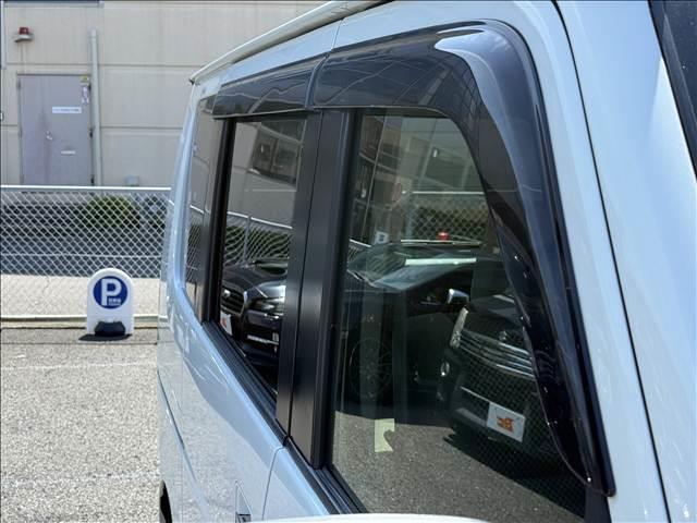 エブリイワゴン PZターボ ターボ 電動スライドドア CDオーディオ キーレス 純正エアロ 電格ミラー HIDヘッドランプ フォグ Pガラス Sアラーム Rスポイラー 純正アルミホイール アクセサリーソケット リアヒーター(30枚目)