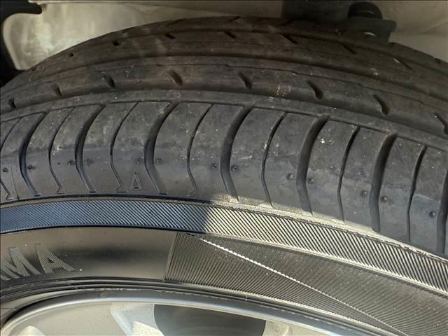 エブリイワゴン PZターボ ターボ 電動スライドドア CDオーディオ キーレス 純正エアロ 電格ミラー HIDヘッドランプ フォグ Pガラス Sアラーム Rスポイラー 純正アルミホイール アクセサリーソケット リアヒーター(43枚目)