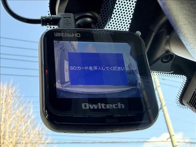 ＣＴ ＣＴ２００ｈ　バージョンＣ　スマートキー　Ｐスタート　ＥＴＣ　ドラレコ　シートヒーター　Ｃセンサー　ＬＥＤヘッドライト　フォグ　Ａライト　クルコン　サイド／カーテンＳＲＳ　パドルシフト　ステリモ　セキュリティアラーム　Ｐガラス（16枚目）