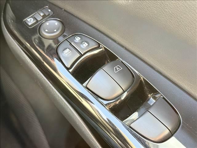 セレナ ニスモ 両電スラ フルセグナビ フリップダウンモニター BT セーフティパック プロパイロット アラウンドビューモニター Dインナーミラー Pアシスト LEDヘッド シートヒーター ETC ドラレコ Aライト(29枚目)