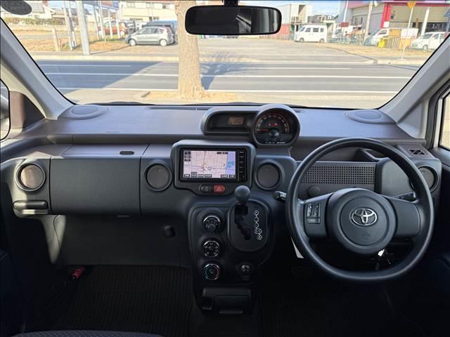 スペイド Ｆ　地デジナビ　電スラ　Ｂモニター　ステリモ　ＢＴ　ＥＴＣ　Ｉストップ　横滑り防止　レベライザー　電格ミラー　マット　バイザー　Ｐガラス　シートリフター　ＩＳＯＦＩＸ　ＡＣソケット　キーレスキー（2枚目）