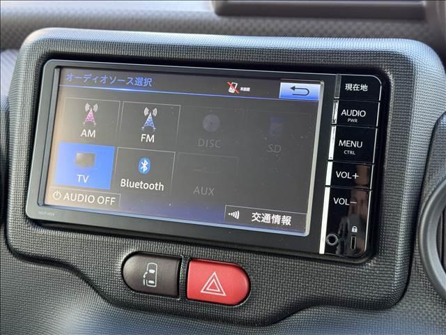 スペイド Ｆ　地デジナビ　電スラ　Ｂモニター　ステリモ　ＢＴ　ＥＴＣ　Ｉストップ　横滑り防止　レベライザー　電格ミラー　マット　バイザー　Ｐガラス　シートリフター　ＩＳＯＦＩＸ　ＡＣソケット　キーレスキー（3枚目）