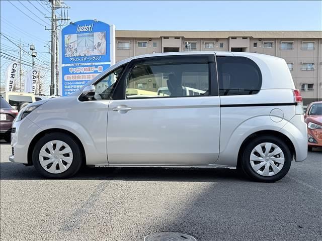 スペイド Ｆ　地デジナビ　電スラ　Ｂモニター　ステリモ　ＢＴ　ＥＴＣ　Ｉストップ　横滑り防止　レベライザー　電格ミラー　マット　バイザー　Ｐガラス　シートリフター　ＩＳＯＦＩＸ　ＡＣソケット　キーレスキー（6枚目）