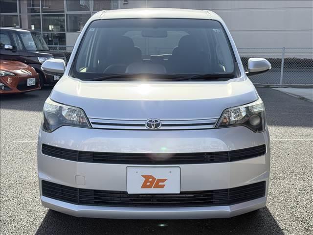 スペイド Ｆ　地デジナビ　電スラ　Ｂモニター　ステリモ　ＢＴ　ＥＴＣ　Ｉストップ　横滑り防止　レベライザー　電格ミラー　マット　バイザー　Ｐガラス　シートリフター　ＩＳＯＦＩＸ　ＡＣソケット　キーレスキー（21枚目）