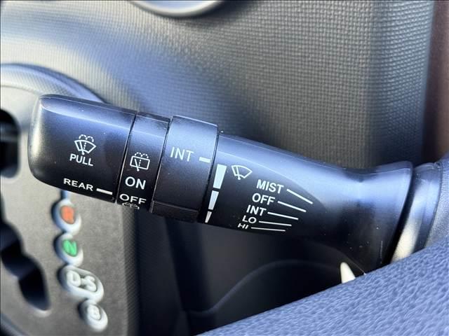 スペイド Ｆ　地デジナビ　電スラ　Ｂモニター　ステリモ　ＢＴ　ＥＴＣ　Ｉストップ　横滑り防止　レベライザー　電格ミラー　マット　バイザー　Ｐガラス　シートリフター　ＩＳＯＦＩＸ　ＡＣソケット　キーレスキー（28枚目）