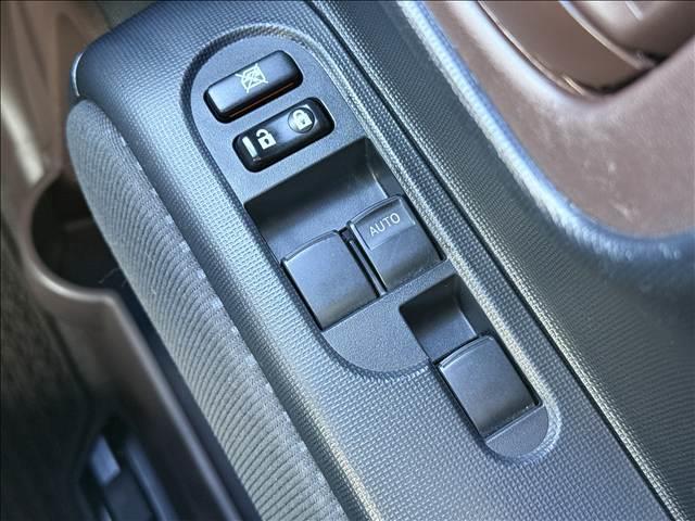 スペイド Ｆ　地デジナビ　電スラ　Ｂモニター　ステリモ　ＢＴ　ＥＴＣ　Ｉストップ　横滑り防止　レベライザー　電格ミラー　マット　バイザー　Ｐガラス　シートリフター　ＩＳＯＦＩＸ　ＡＣソケット　キーレスキー（29枚目）