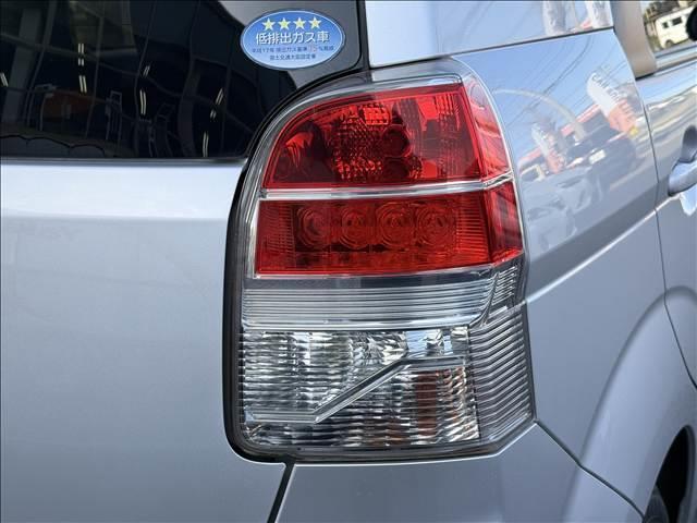 スペイド Ｆ　地デジナビ　電スラ　Ｂモニター　ステリモ　ＢＴ　ＥＴＣ　Ｉストップ　横滑り防止　レベライザー　電格ミラー　マット　バイザー　Ｐガラス　シートリフター　ＩＳＯＦＩＸ　ＡＣソケット　キーレスキー（37枚目）