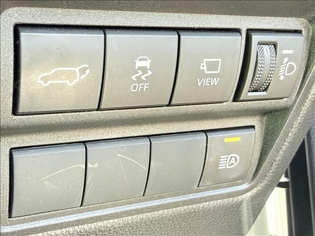 ヤリスクロス ハイブリッドＺ　８インチフルセグナビ　セーフティセンス　全方位モニター　Ｐバックドア　Ｐアシスト　シートヒーター　追従クルコン　ＢＴ　スマートキー　Ｐスタート　ＬＥＤ　Ａライト　Ａハイビーム　ＥＴＣ　ドラレコ（13枚目）