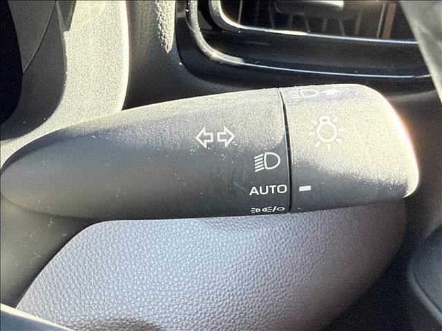 ヤリスクロス ハイブリッドＺ　８インチフルセグナビ　セーフティセンス　全方位モニター　Ｐバックドア　Ｐアシスト　シートヒーター　追従クルコン　ＢＴ　スマートキー　Ｐスタート　ＬＥＤ　Ａライト　Ａハイビーム　ＥＴＣ　ドラレコ（29枚目）