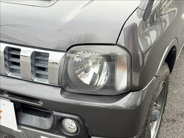 ジムニー クロスアドベンチャー　４ＷＤ　キーレスキー　シートヒーター　ヒーテッドミラー　ＣＤオーディオ　電格ミラー　フォグ　Ｐガラス　ＥＴＣ　合皮シート　背面タイヤ　ＡＢＳ　ＳＲＳエアバッグ　純正１６インチＡＷ　マット（32枚目）