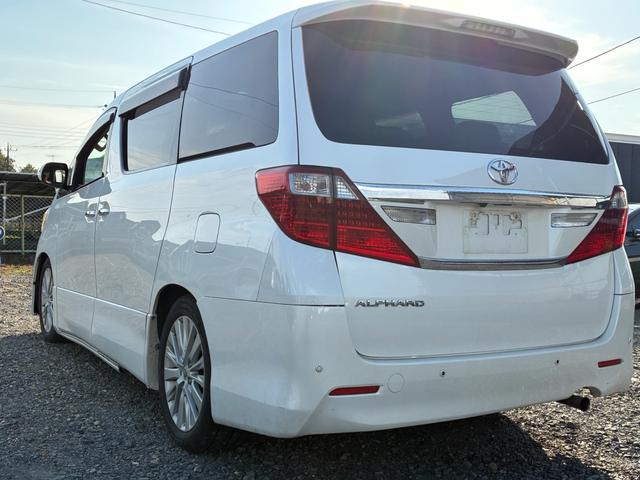 アルファード 240S キーレス エアバック パワステ パワーウインドウ カーテンエアバッグ リアオートエアコン 電動格納ミラー 衝突安全ボディ スマートキー ABS DVD再生 リアカメラ 盗難防止装置(8枚目)