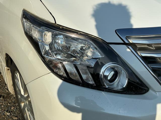 アルファード 240S キーレス エアバック パワステ パワーウインドウ カーテンエアバッグ リアオートエアコン 電動格納ミラー 衝突安全ボディ スマートキー ABS DVD再生 リアカメラ 盗難防止装置(11枚目)